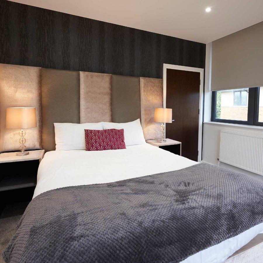 Luxustay Milburn House Milton Keynes Eksteriør billede