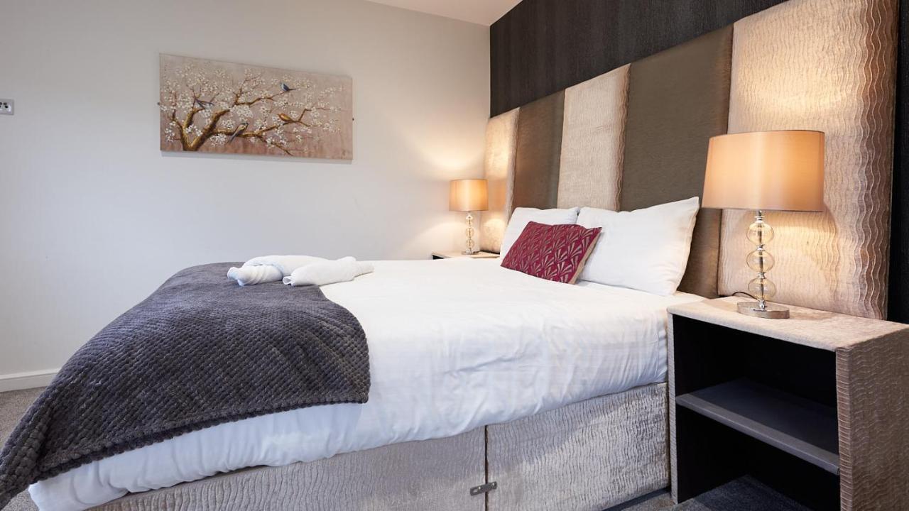 Luxustay Milburn House Milton Keynes Eksteriør billede