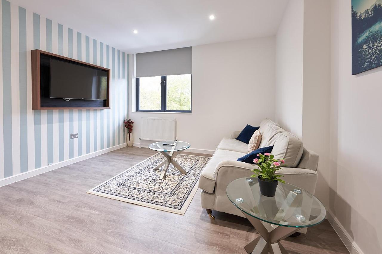 Luxustay Milburn House Milton Keynes Eksteriør billede